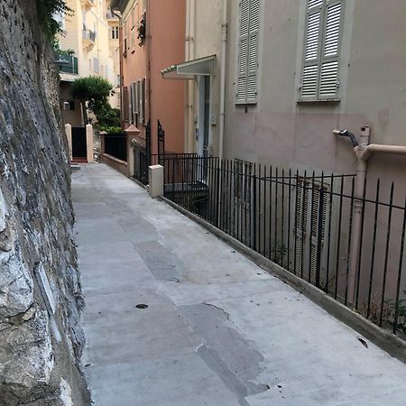 Plein Coeur De Monaco, A 300 Metres A Pied Du Port De Monaco, 4 Pieces Dans Des Escaliers Vue Mer Exceptionnelle Luaran gambar